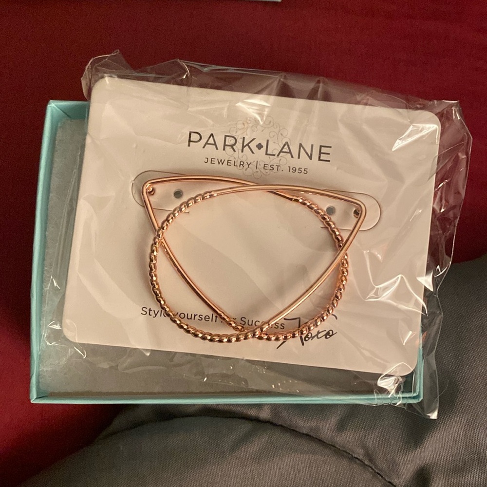 Parklane almond earrings